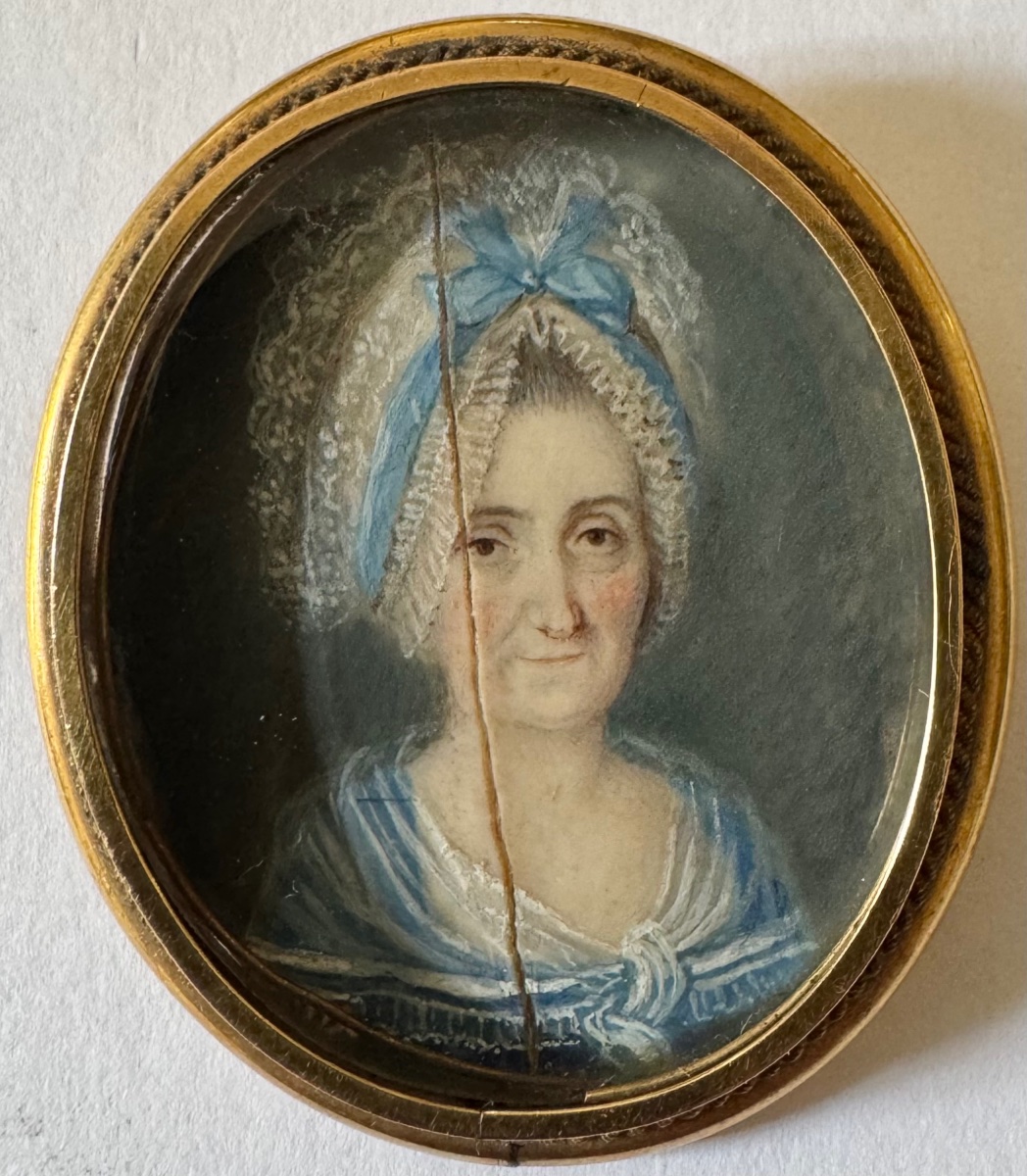 Portrait miniature femme au bonnet de dentelles fin XVIIIème-photo-2