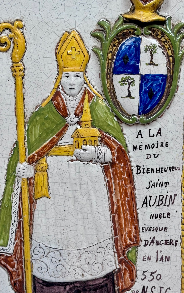 19th-century Malicorne Earthenware Plaque In Memory Of Blessed Saint Aubin -photo-2