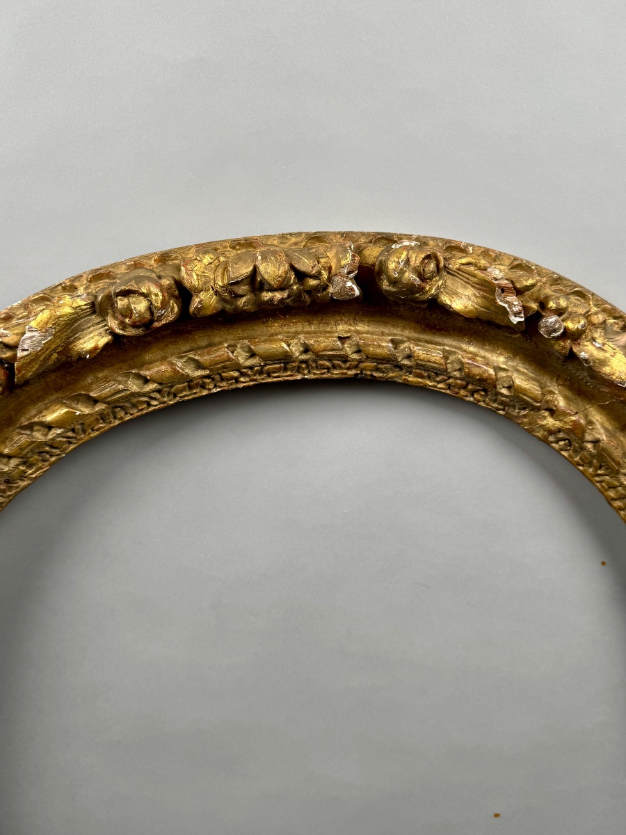 18th-century Oval Frame-photo-1
