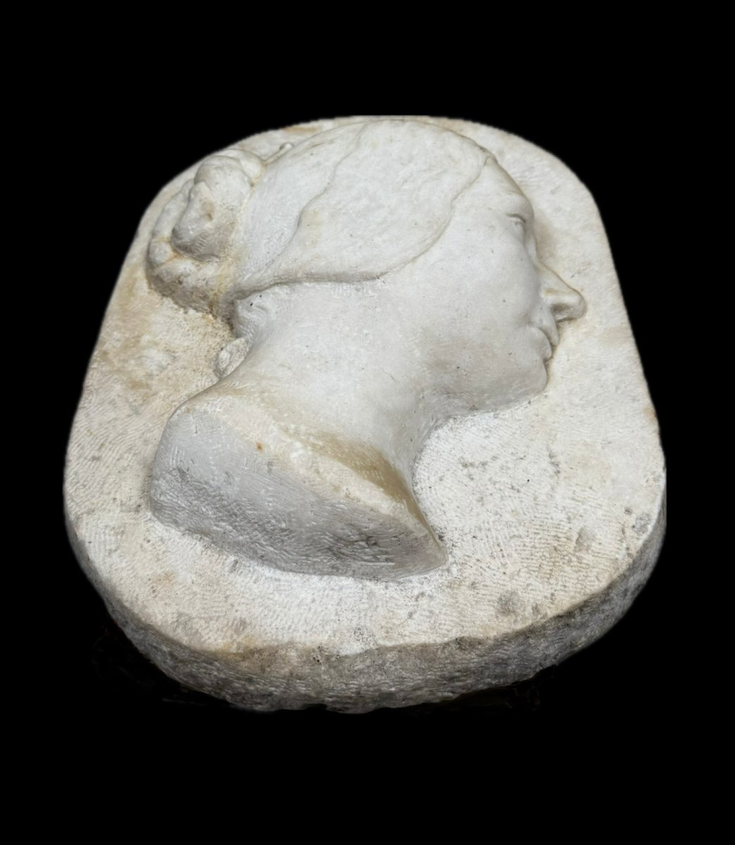 Large  Marble Bas-relief Portrait Of A Woman-photo-2