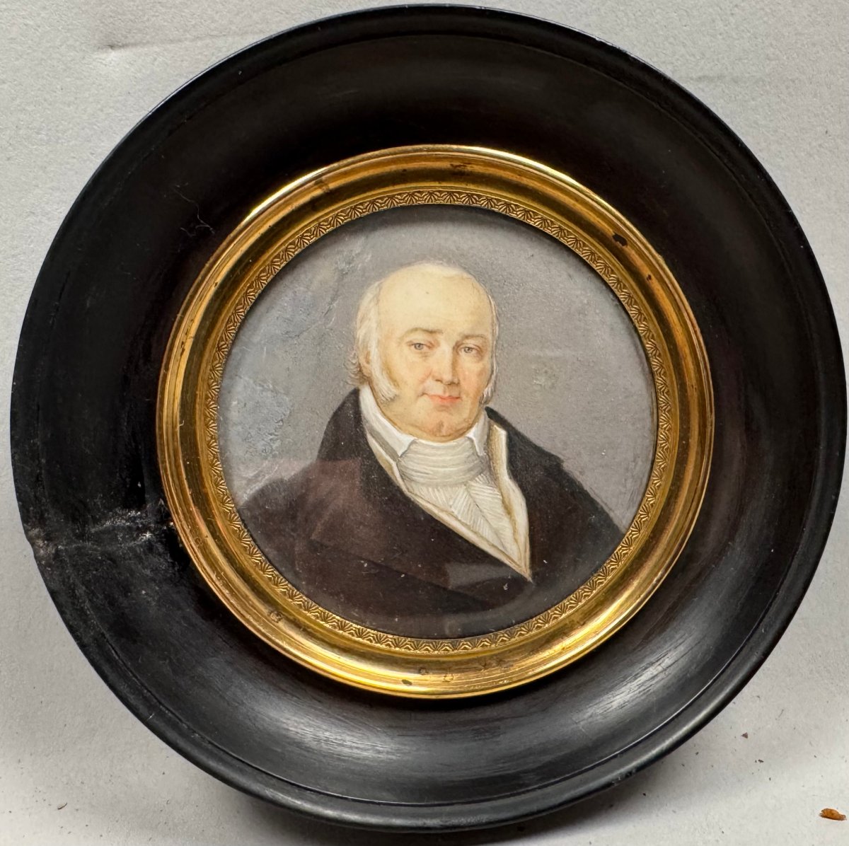 Miniature sur ivoire , portrait d'homme.
