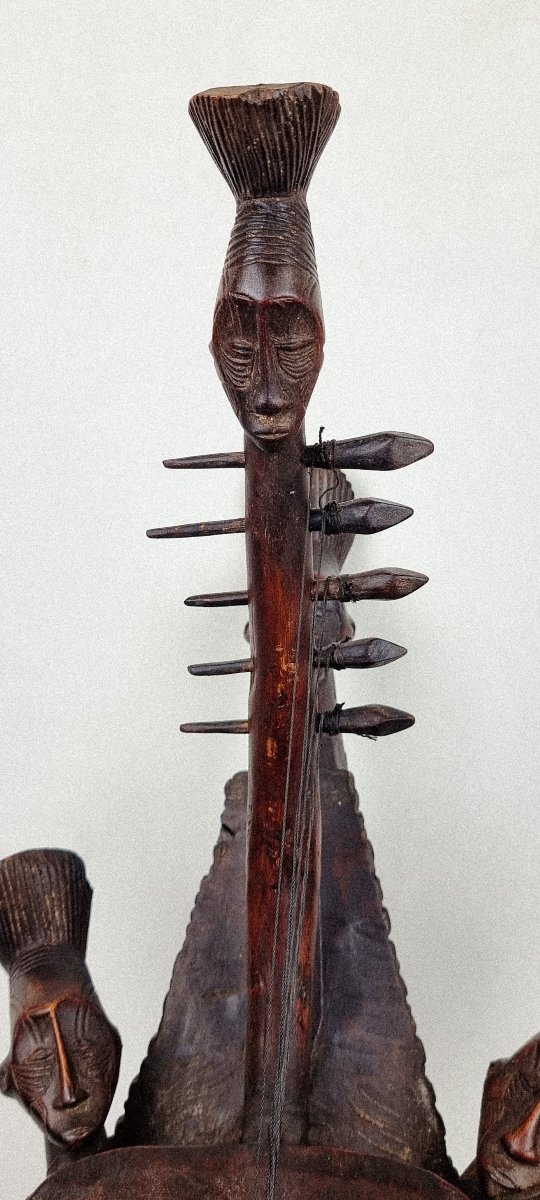 Harpe Mangbetu-photo-1