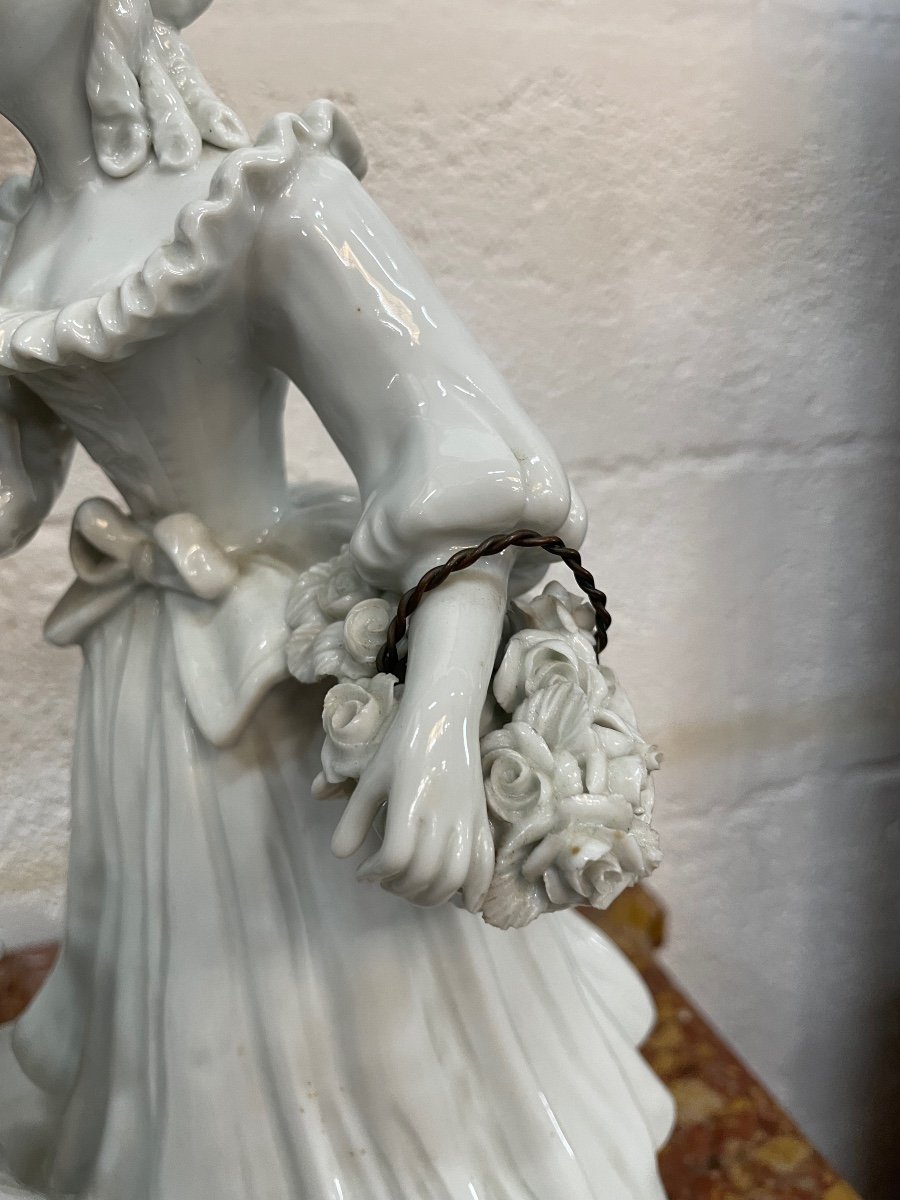 Scène Galante En Porcelaine De Sevres D’après Francois Boucher -photo-2