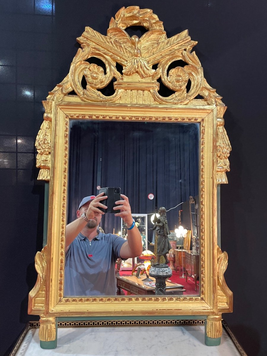 Miroir En Bois Doré De Style Louis XVI 