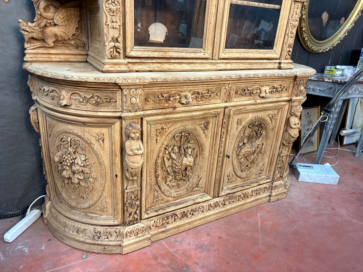 Richly Carved Oak Hunting Dining Room -photo-2