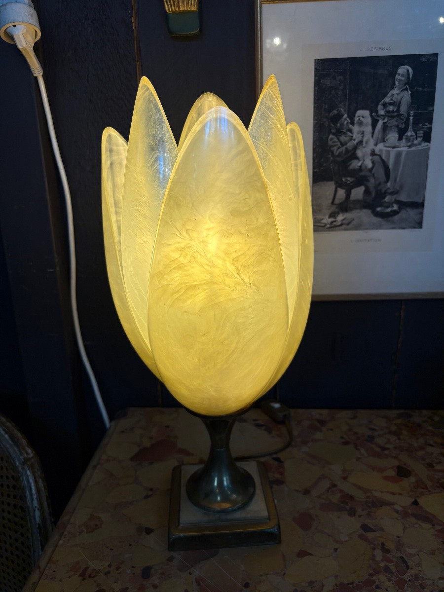 Vintage Maison Rougier Lamp From The 60s – Floral Design In Pearly Petals And Gilded Brass-photo-2