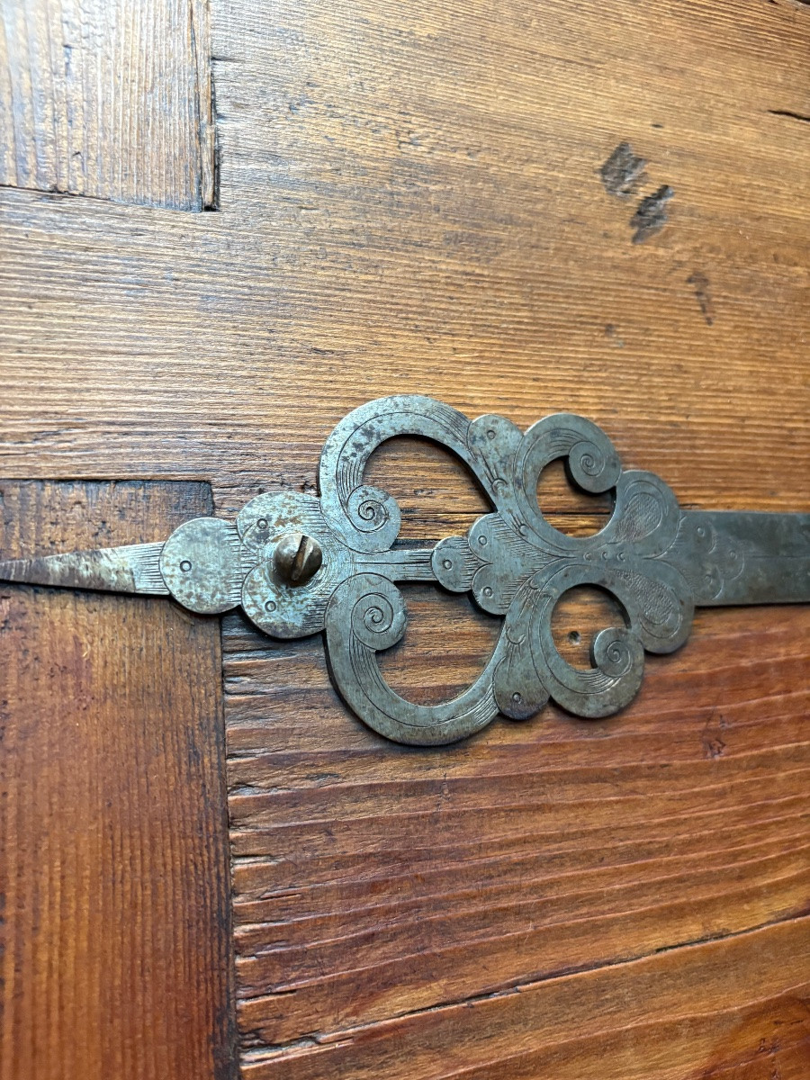 Armoire alsacienne à 8 colonnes – Époque XVIIᵉ siècle – Noyer massif-photo-8