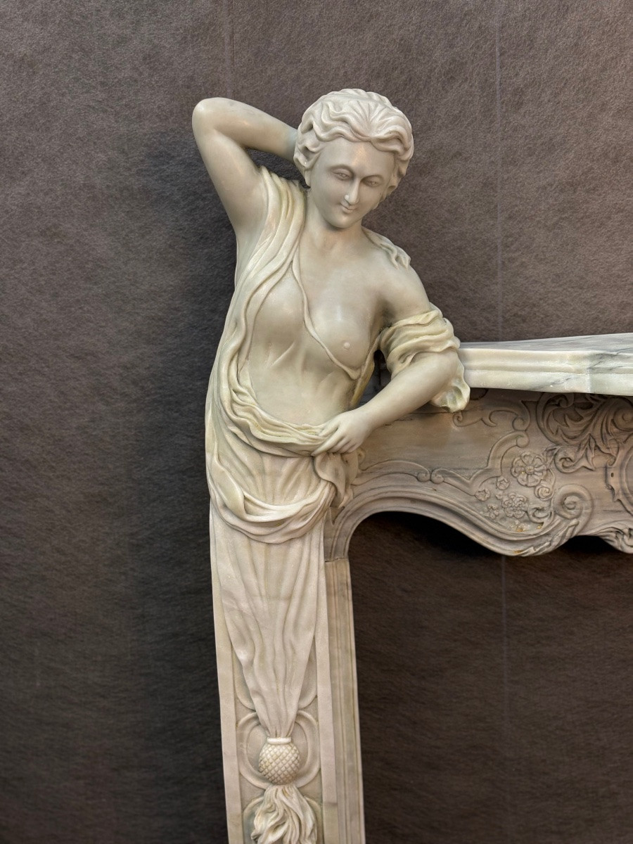 Cheminée au cariatides en marbre de Carrare Style Art Nouveau -photo-3