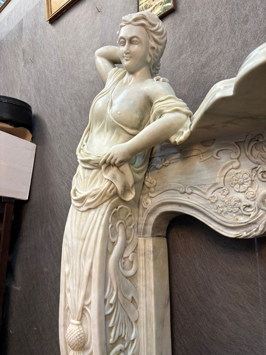 Cheminée au cariatides en marbre de Carrare Style Art Nouveau -photo-4