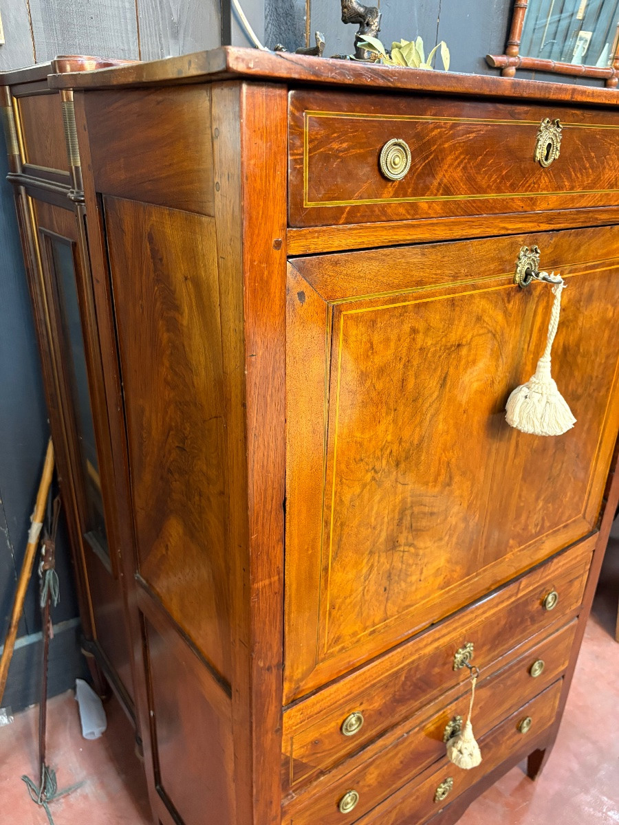 Secrétaire en noyer d’époque Louis XVI à abattant, avec intérieur à secrets et cuir vert-photo-2