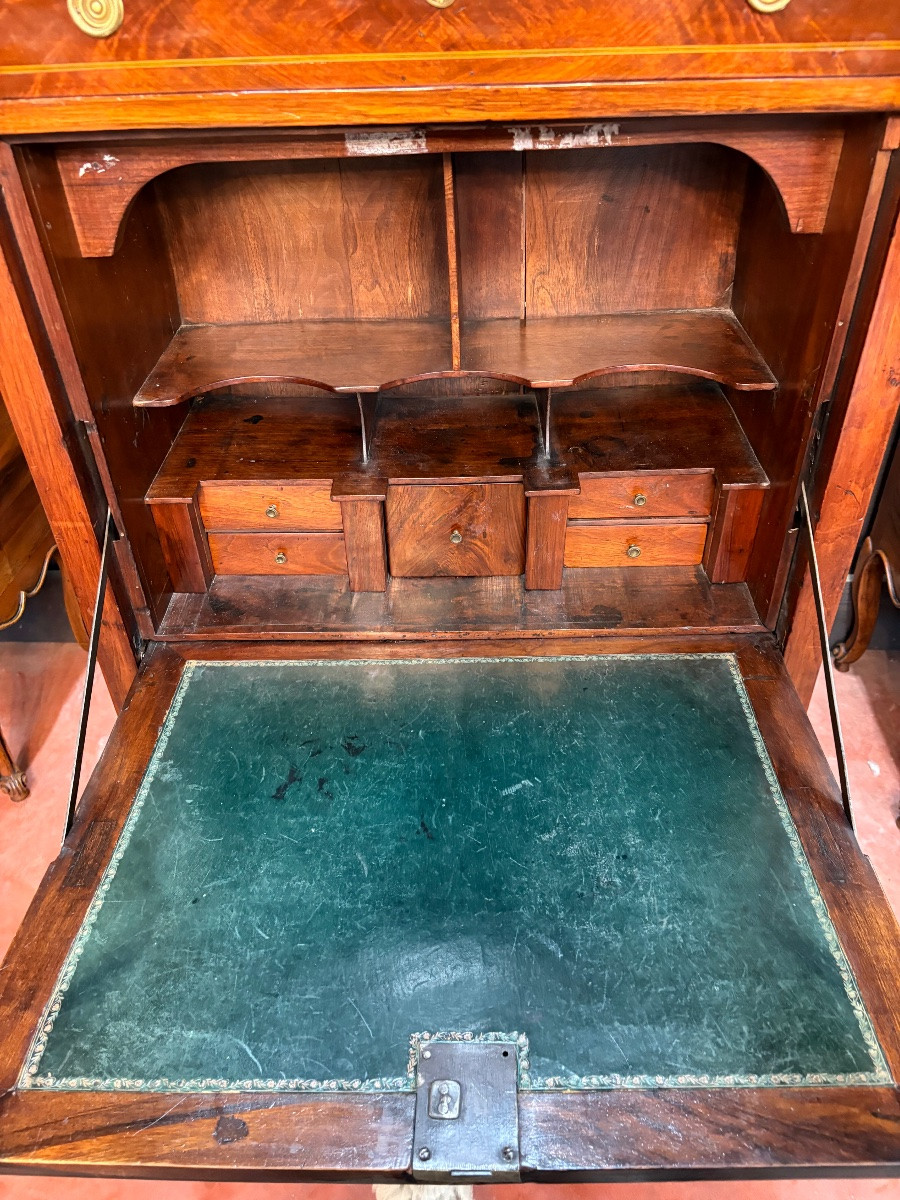Secrétaire en noyer d’époque Louis XVI à abattant, avec intérieur à secrets et cuir vert-photo-2