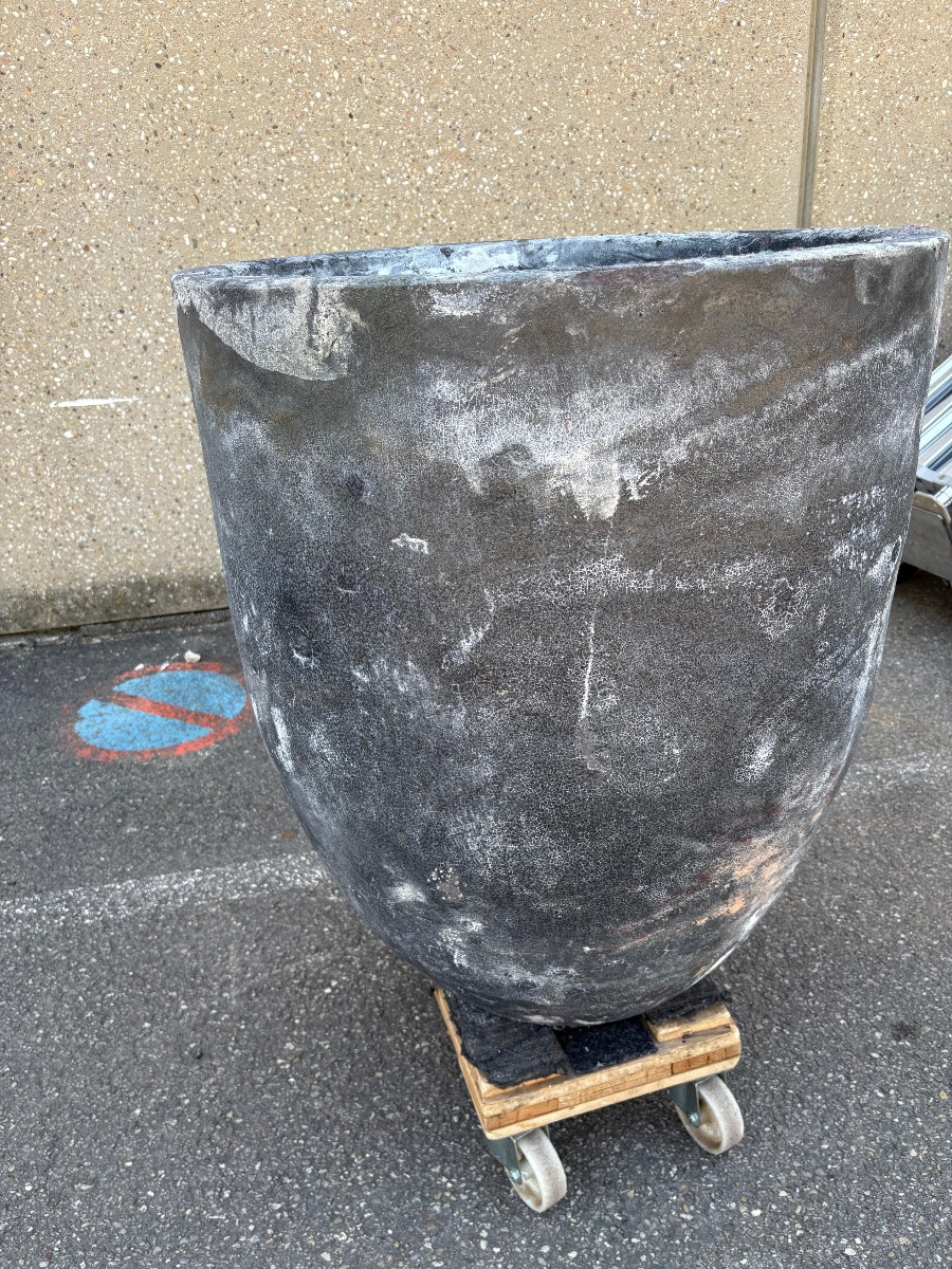 Creuset de fonderie ancien – jardinière design XXL-photo-3