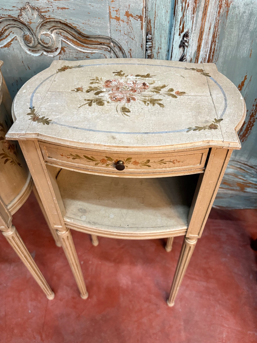Paire de chevets de style Louis XVI -photo-2