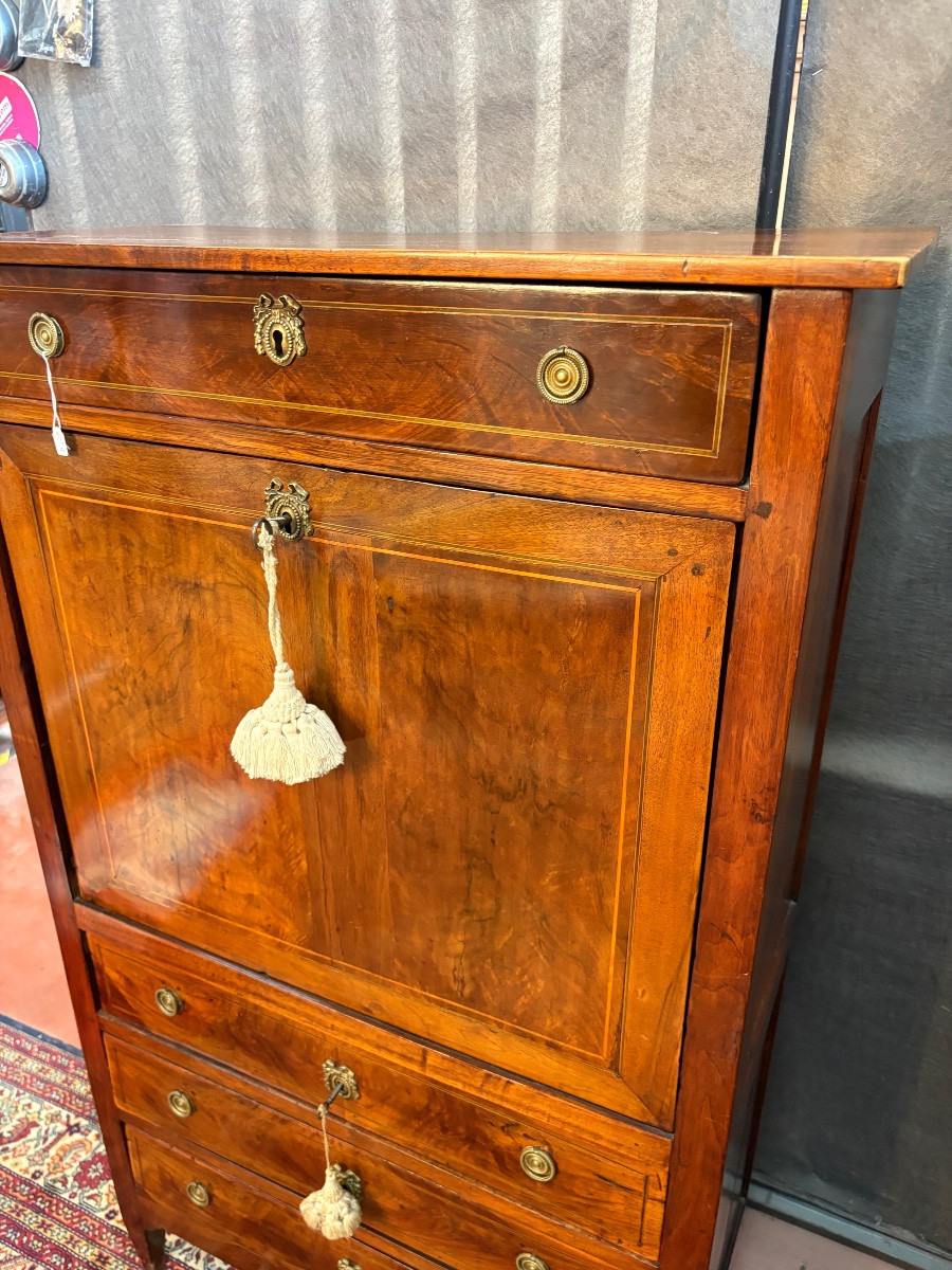 Secrétaire d’époque Louis XVI en noyer. -photo-2
