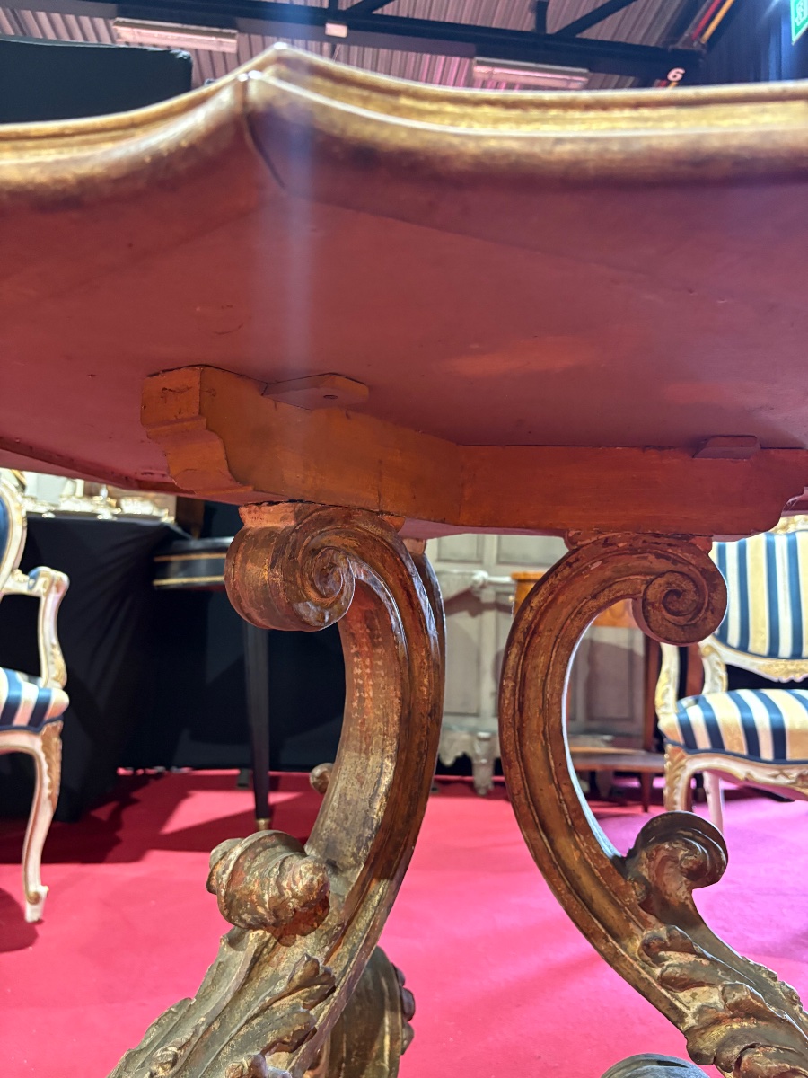 Napoleon III-style Coffee Table In Richly Carved Gilded Wood, With A Mirrored Top -photo-3