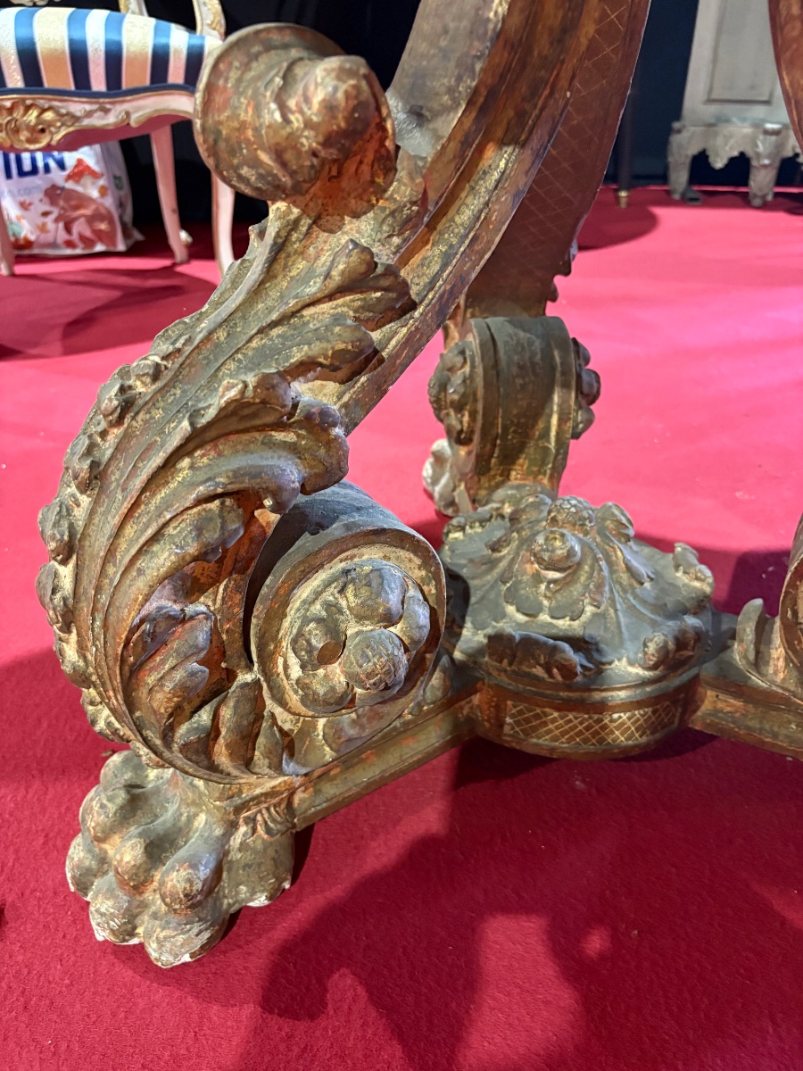 Napoleon III-style Coffee Table In Richly Carved Gilded Wood, With A Mirrored Top -photo-1