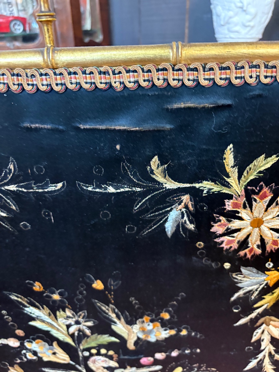 Napoleon III-era Fireplace Screen Made Of Gilded Wood And Embroidered Silk-photo-2