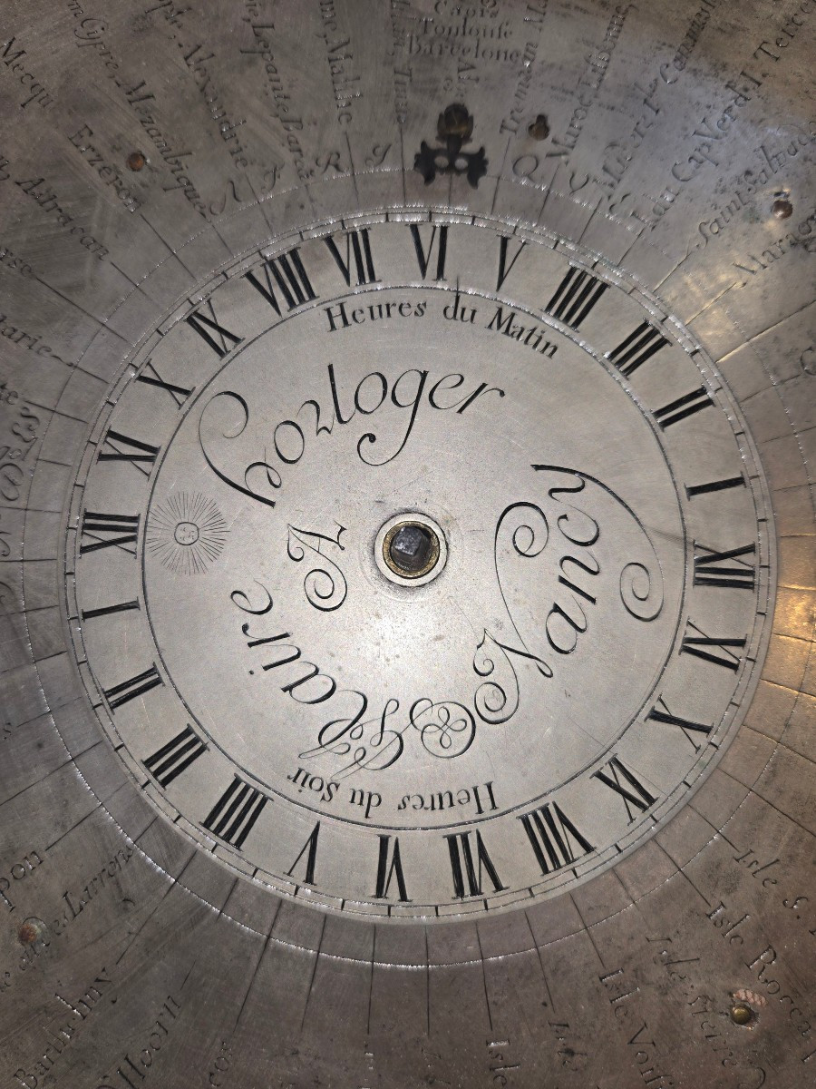 Pendule Worldtime vers 1730 faite à Nancy par Glaire pour Stanilslas Leszczynski roi de pologne-photo-2