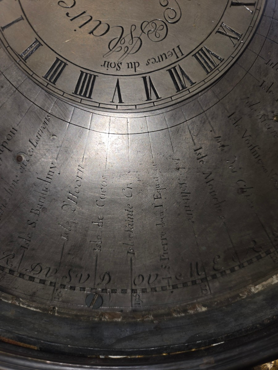 Pendule Worldtime vers 1730 faite à Nancy par Glaire pour Stanilslas Leszczynski roi de pologne-photo-6