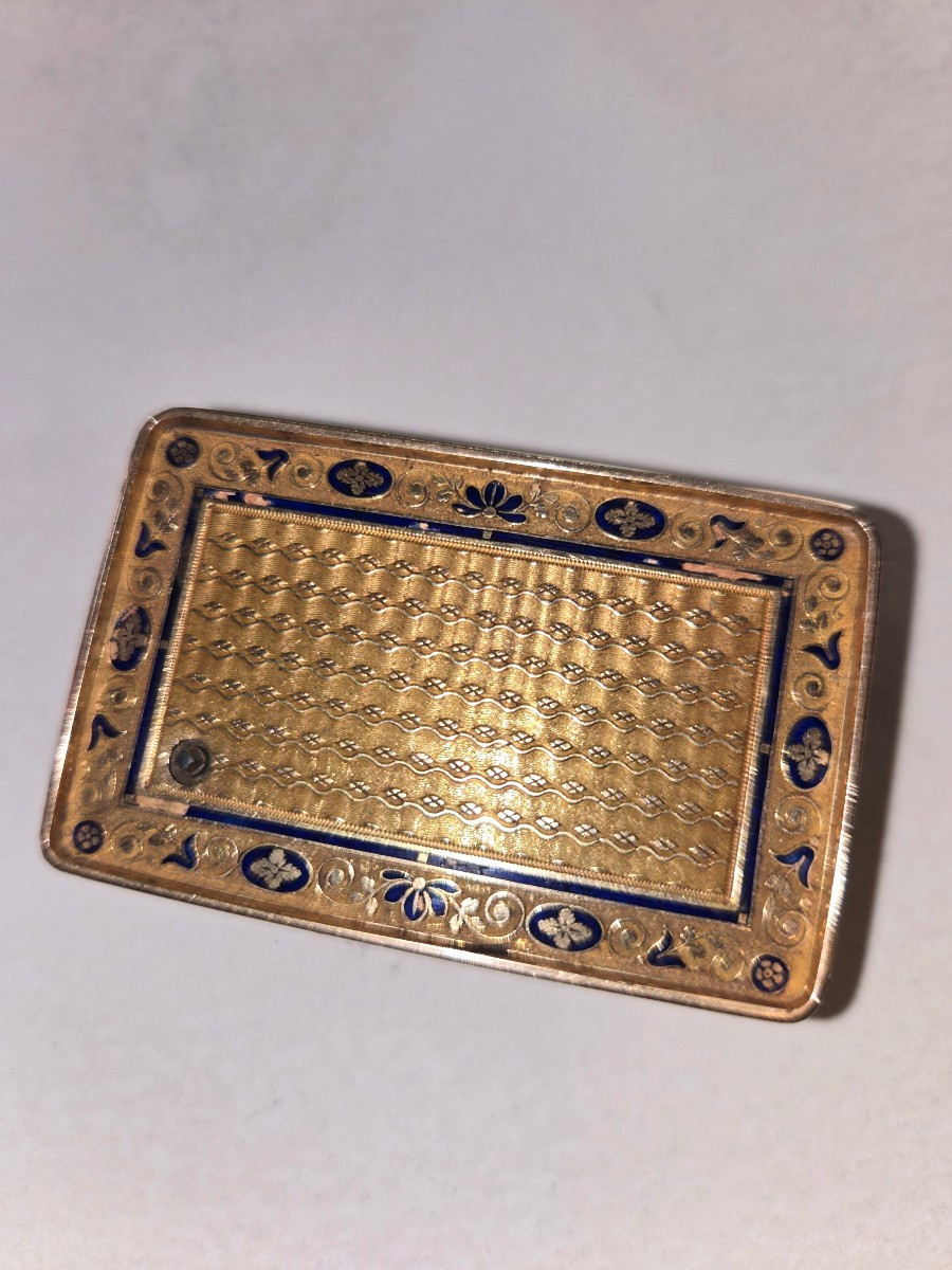 Gold And Enamel Music Box Circa 1800-photo-3