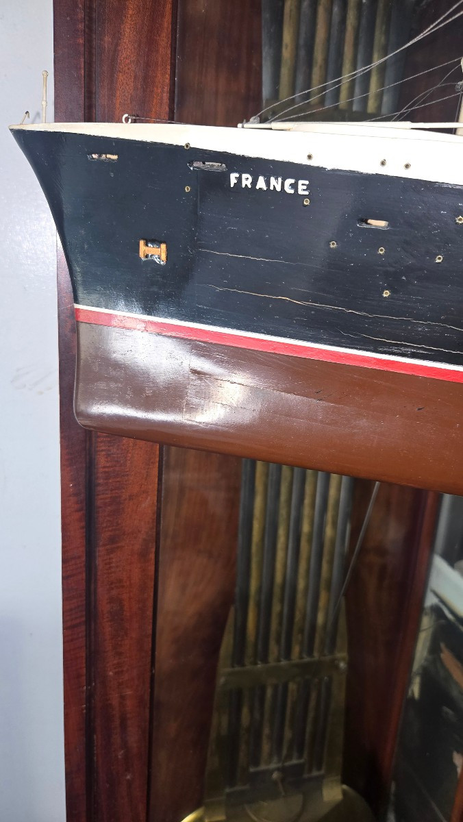 Model Of The France Ocean Liner Circa 1960-photo-4