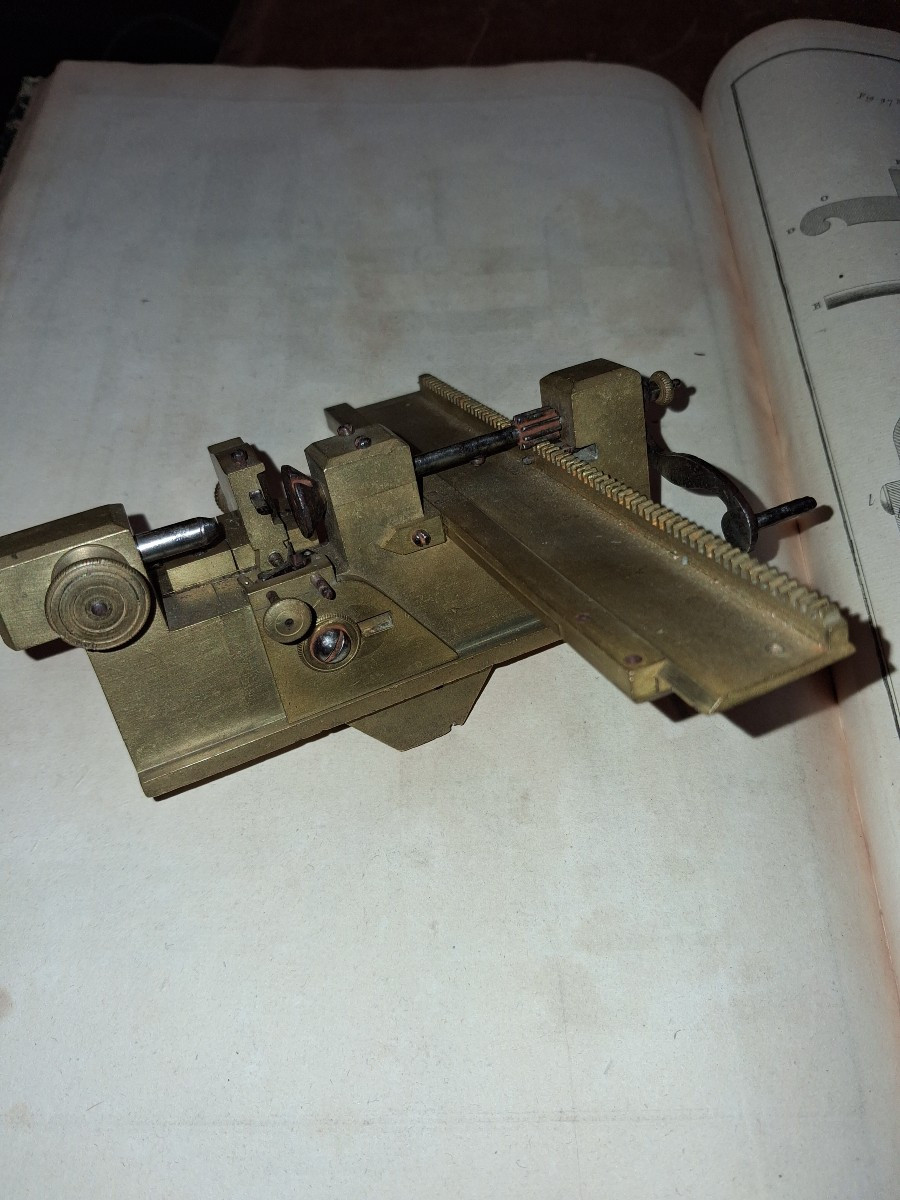 Machine For Cutting Spindles For Pendulums And Clocks-photo-4