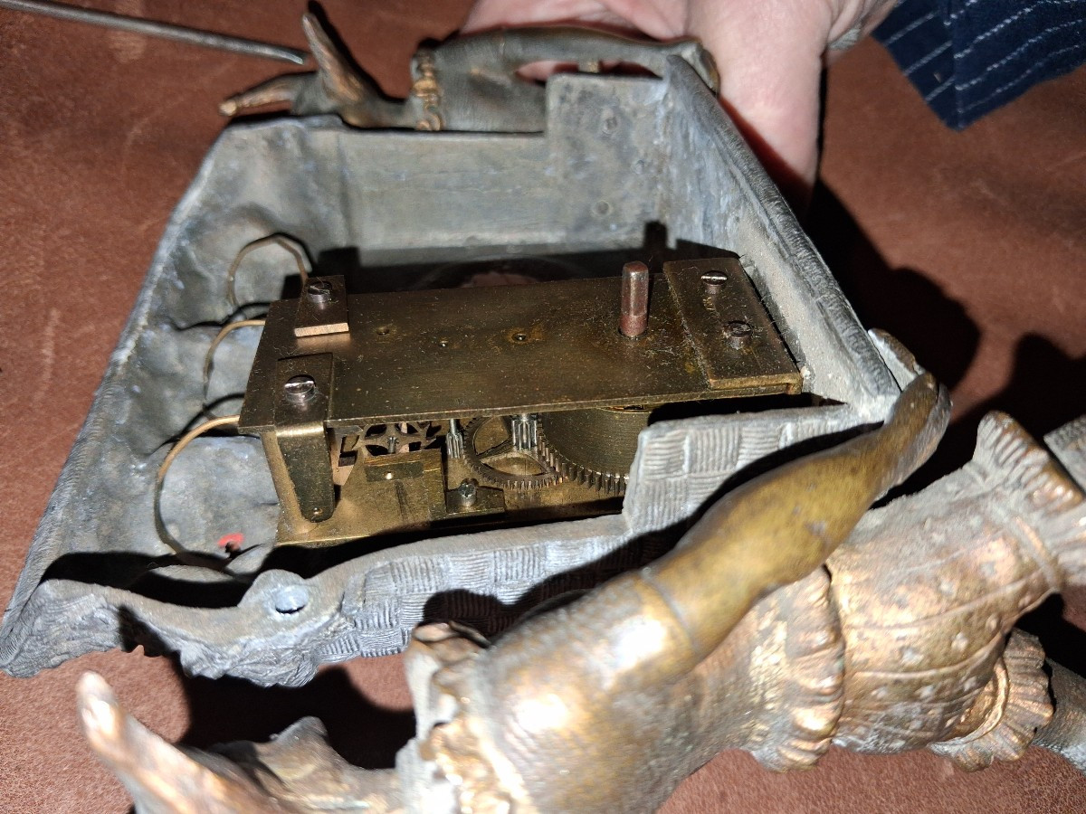 Pendule pendulette automate  3 chiens tirant la langue-photo-1