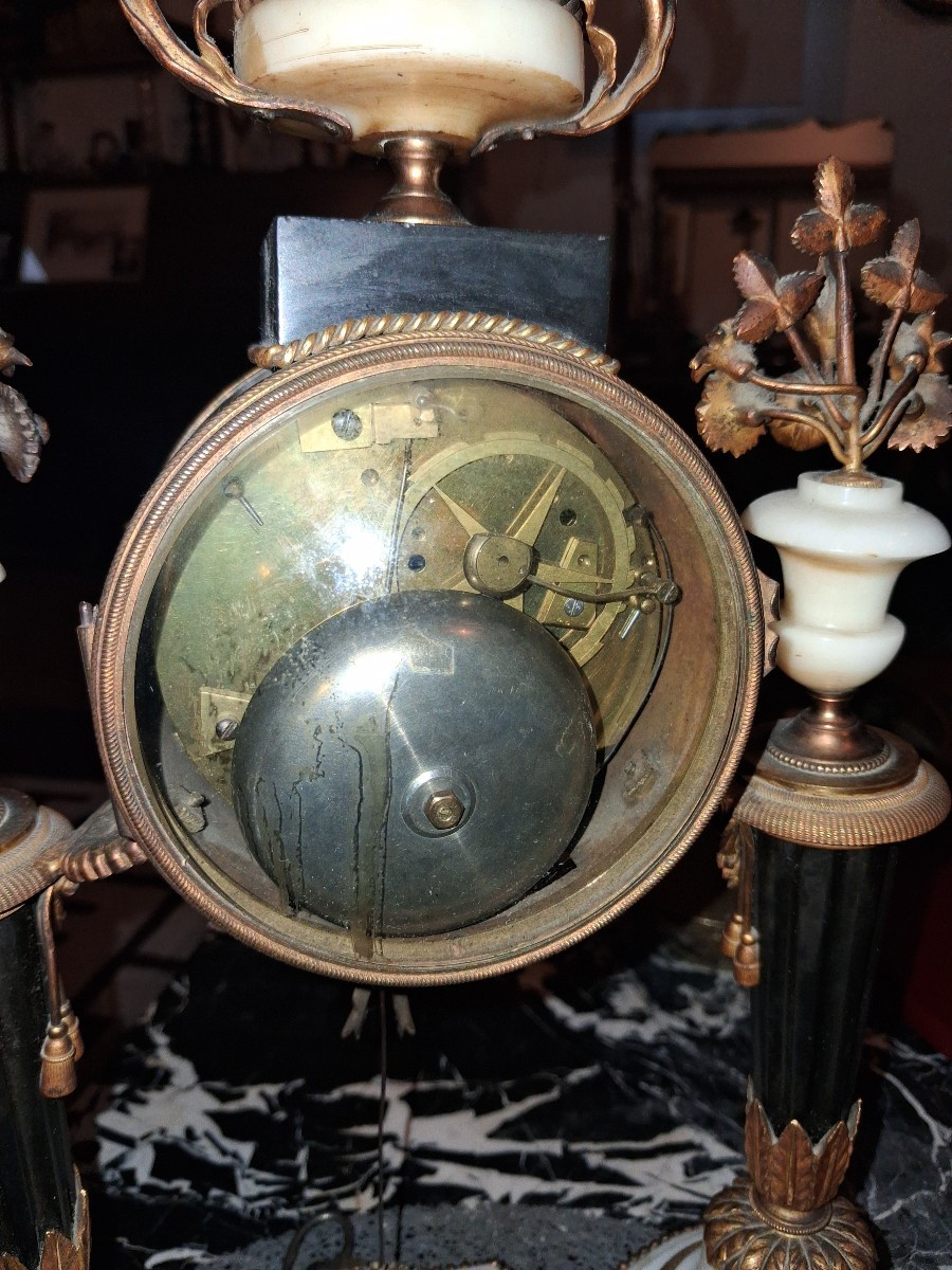 Louis XVI Epoque Clock-photo-4