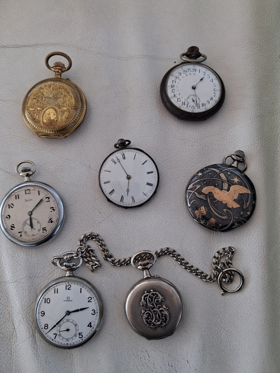 Set Of 7 Omega 24 H Watches ...