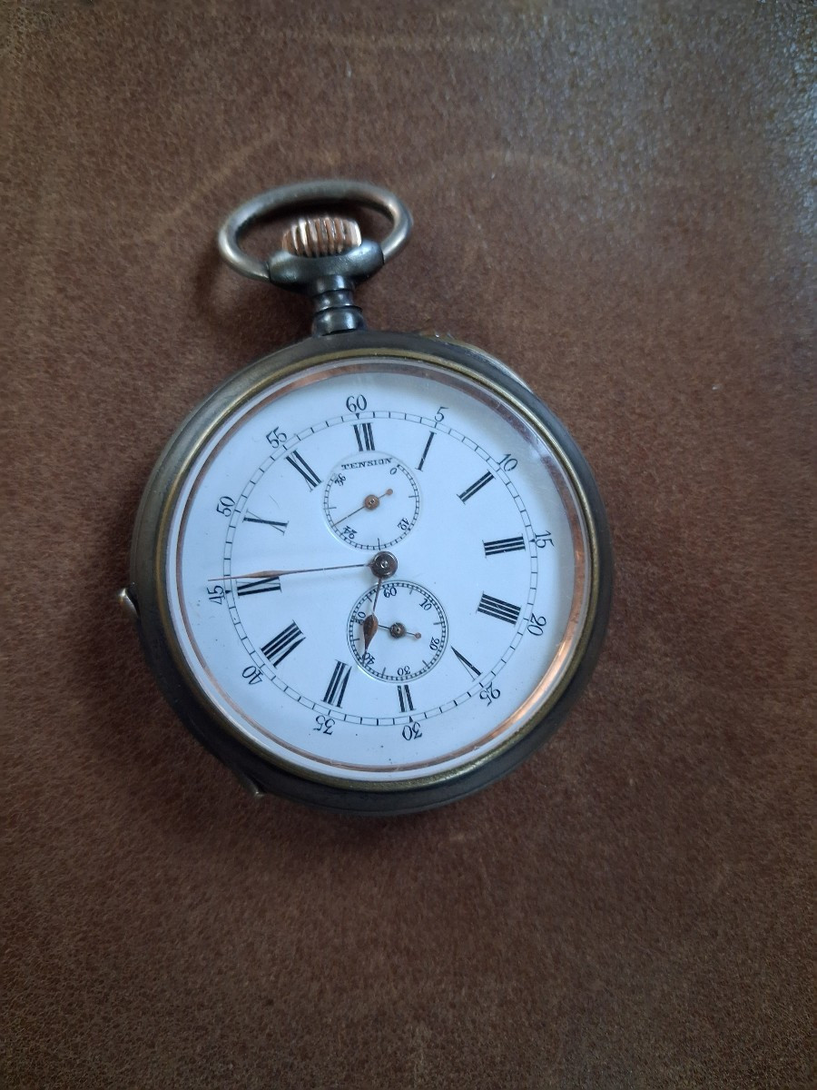 Montre remontage automatique en acier