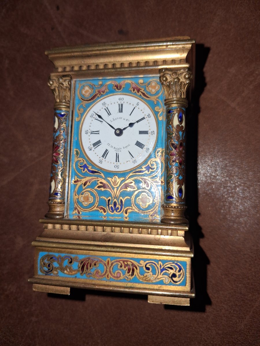 Pendulette de voyage en cloisonné de Leroy vers 1900