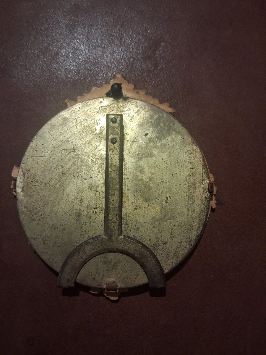 5 cles de montre dont velo napoleon singe mannequin pis et polichinelke dans cadre rond-photo-3