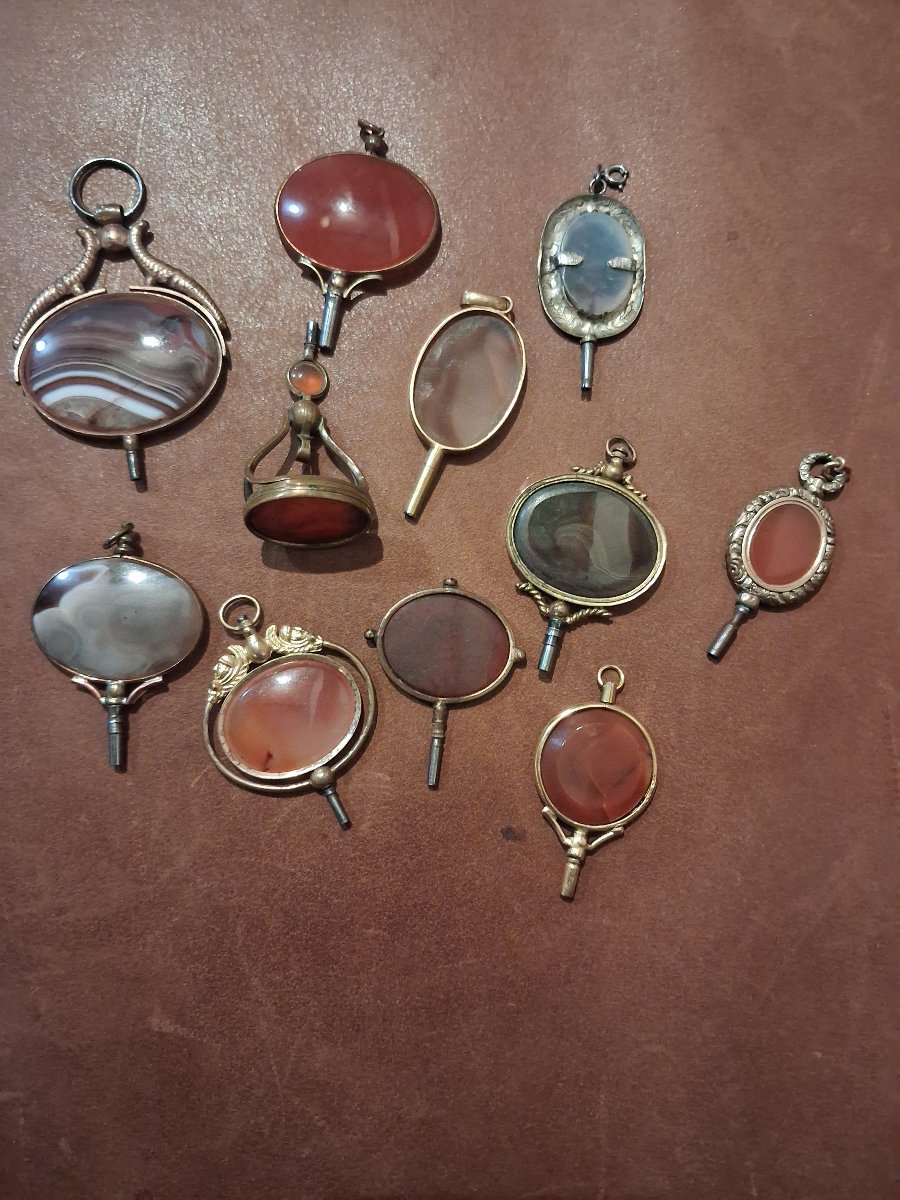 11 Watch Keys 