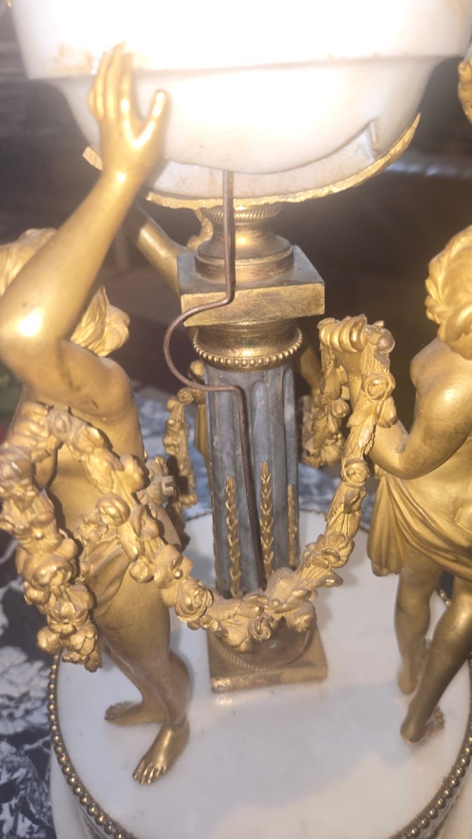 Garniture de cheminee pendule aux trois graces candélabre aux cygnes époque Lous XVI de Adamson-photo-3