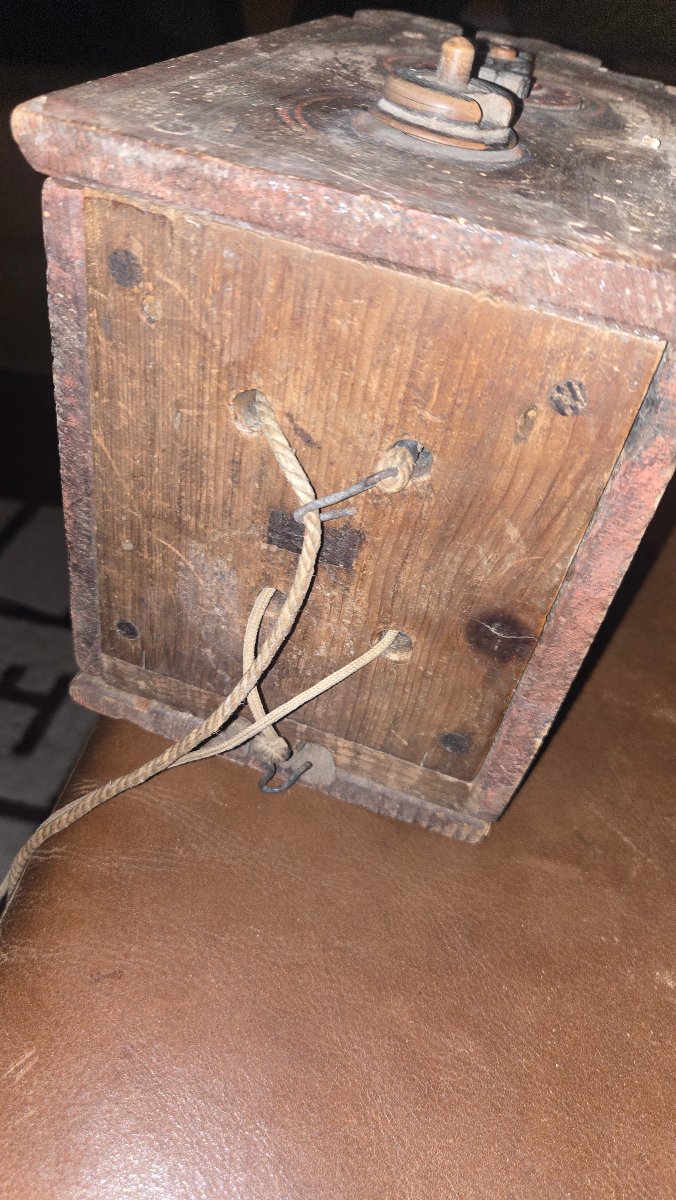 Black Forest Grandfather Clock With A Date Plate From 1686-photo-4