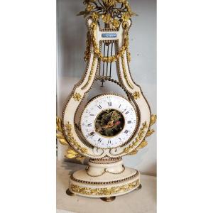 Pendule Lyre Louis XVI Daté  1786