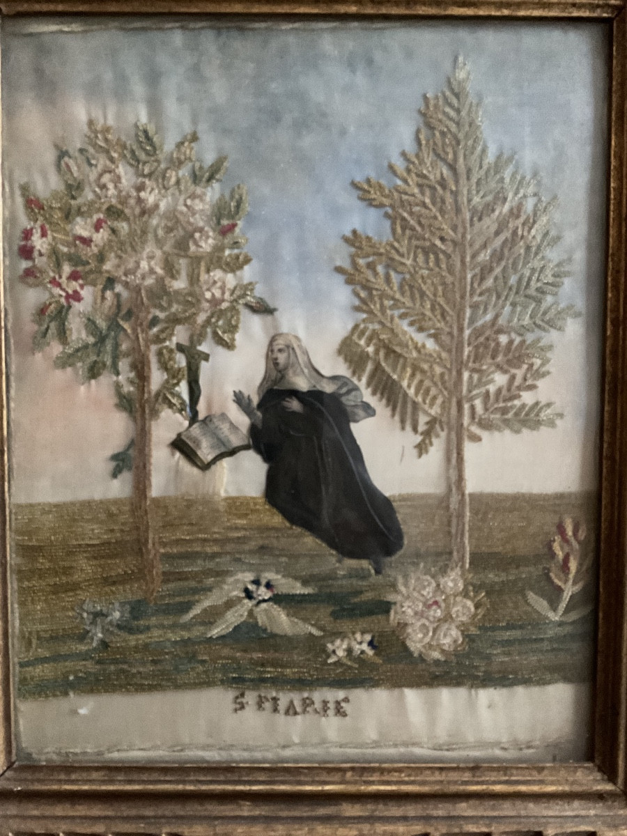 19th Century Marie Embroidered Fabric Frame -photo-2