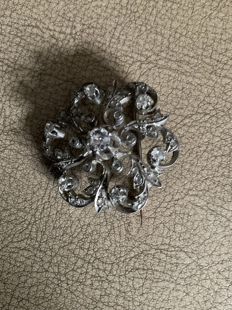 Broche en or gris et diamants-photo-4