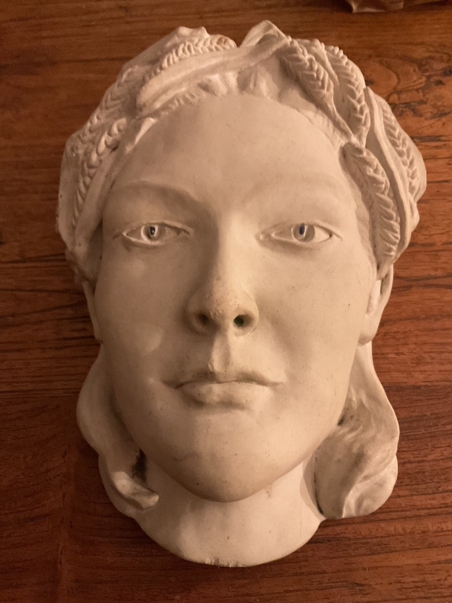 Art Deco Woman's Mask -photo-1