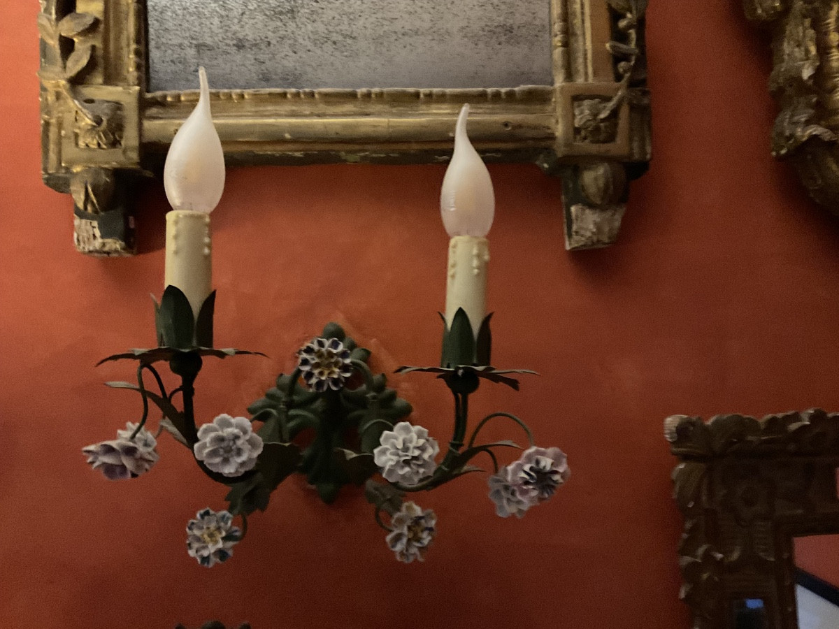 Appliques fleurs et metal