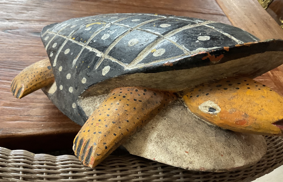 Bozo Painted Wooden Turtle-photo-1