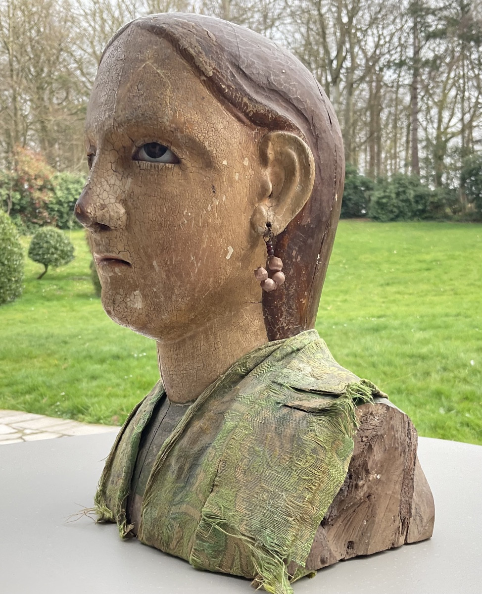 Eyes Towards The Sky, Head Made Of Wood And Fabric-photo-1