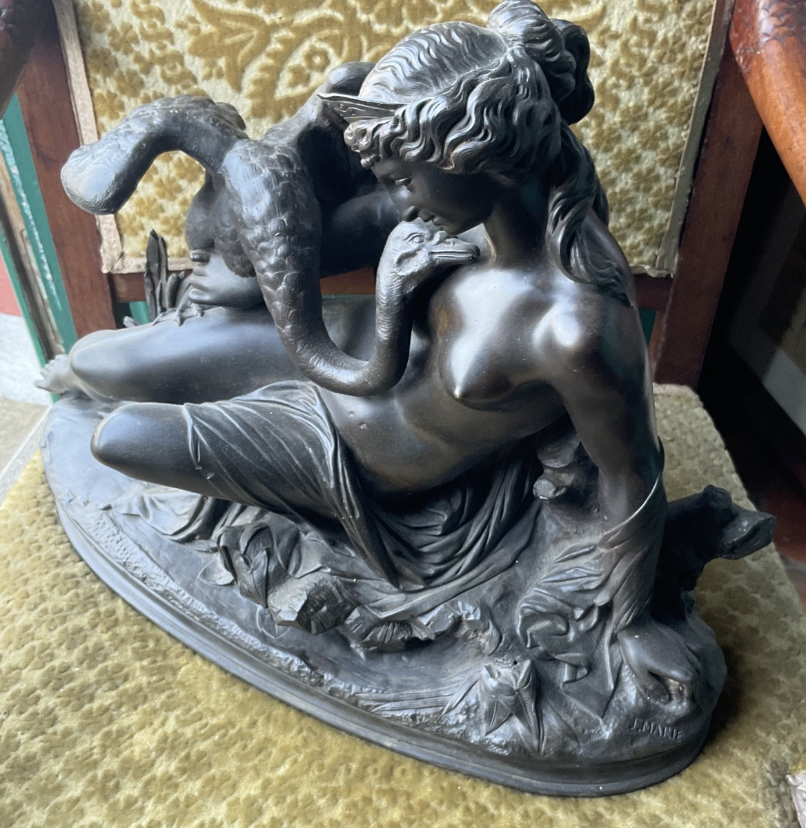 Bronze Leda et le cygne signe J Marie-photo-1