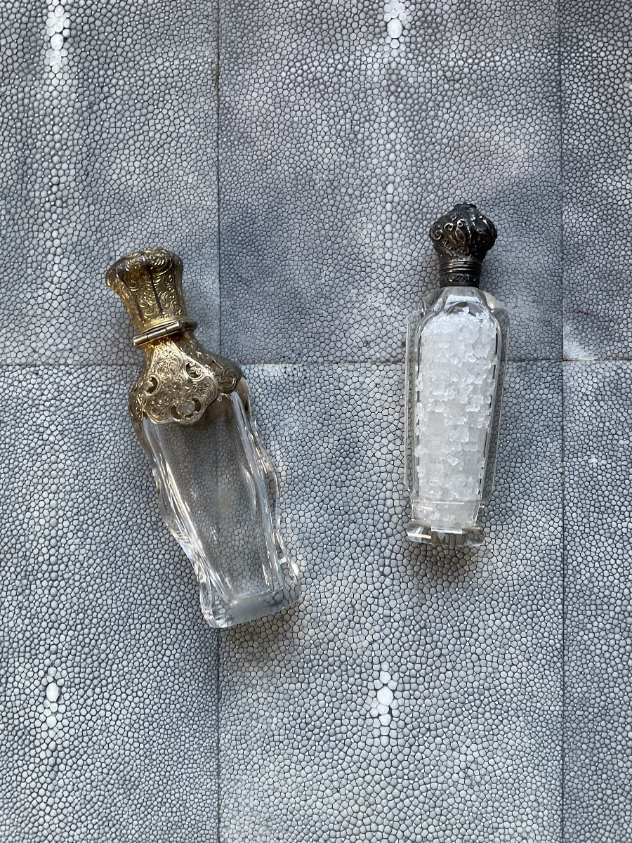 Deux flacons à sel -photo-4
