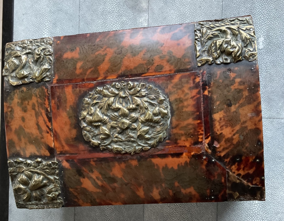 Boîte XVIIe en écaille de tortue