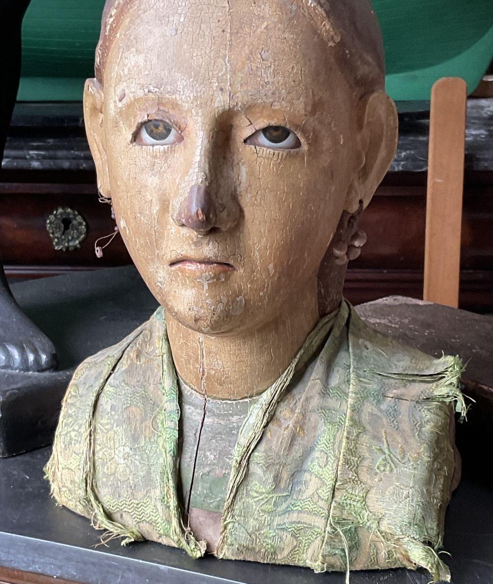 Capitol Bust 18th Century-photo-4
