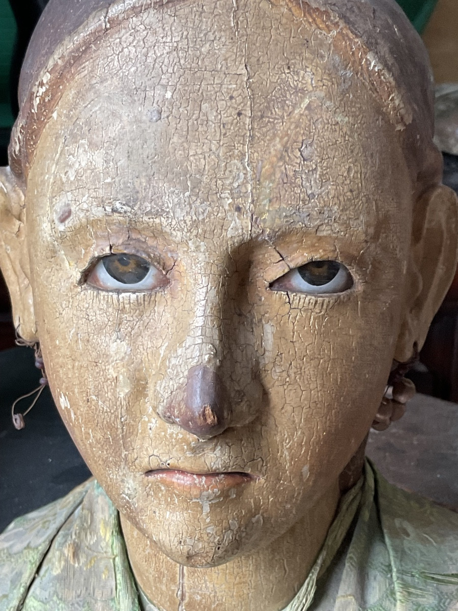 Capitol Bust 18th Century
