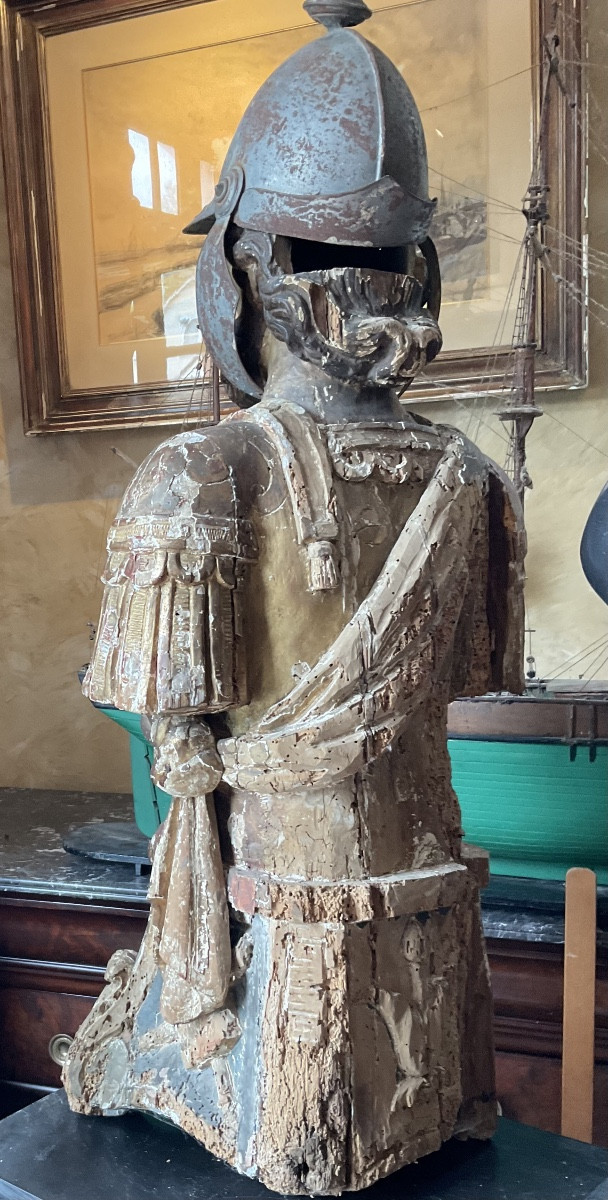 Large 17th Century Italian Gilded Wood Reliquary In Mint Condition-photo-4