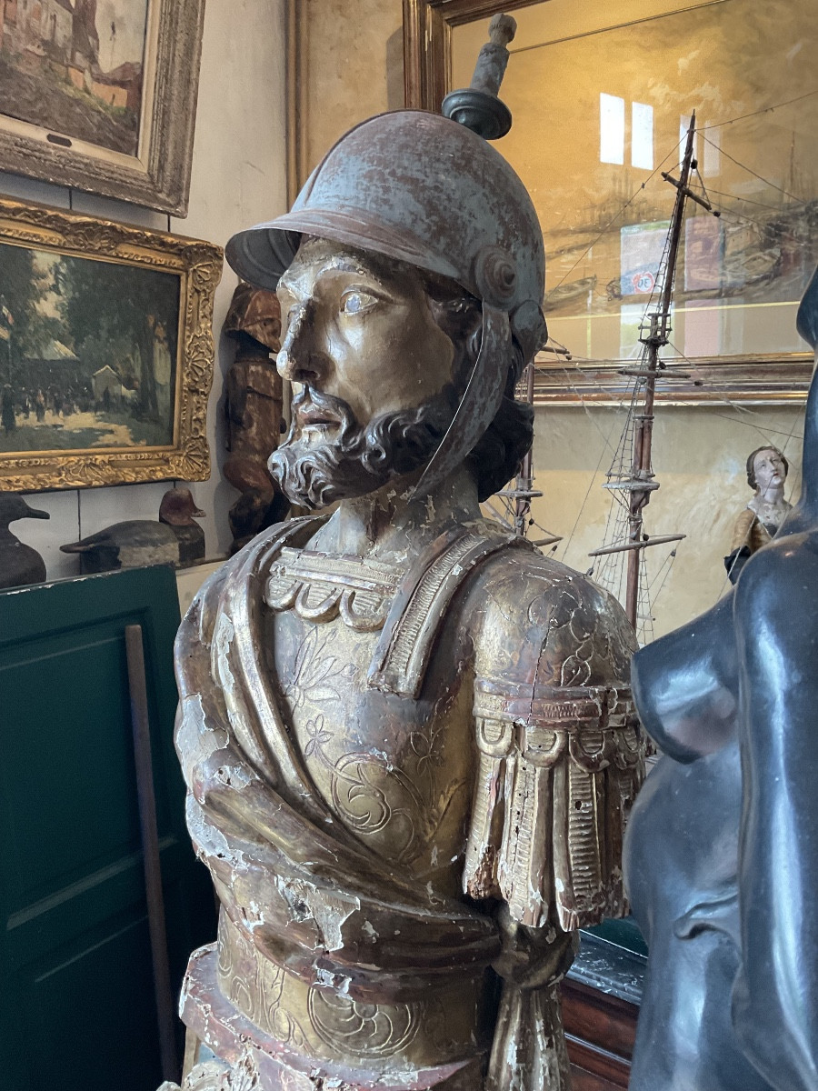 Large 17th Century Italian Gilded Wood Reliquary In Mint Condition-photo-3
