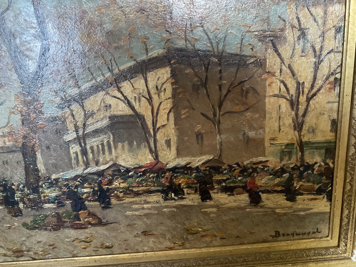 Large Model Of This Braquaval Sign On Display In Aix-en-provence -photo-2